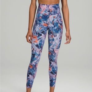 NWT Lululemon Base Pace Running Tight 25”